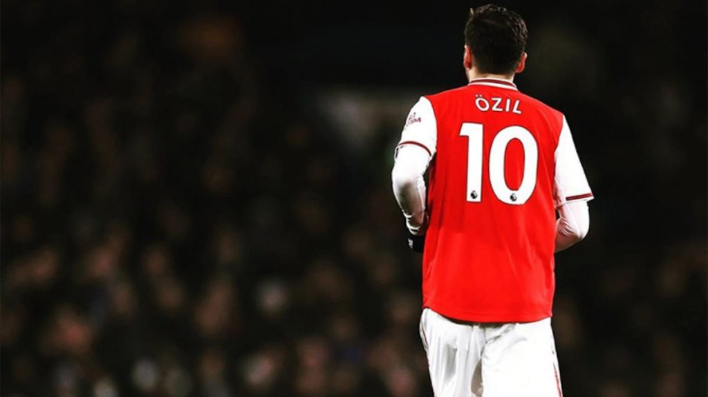 fenerbahce-nin-gozu-londra-da-mesut-ile-arsenal-13856541_5077_amp-1024x575