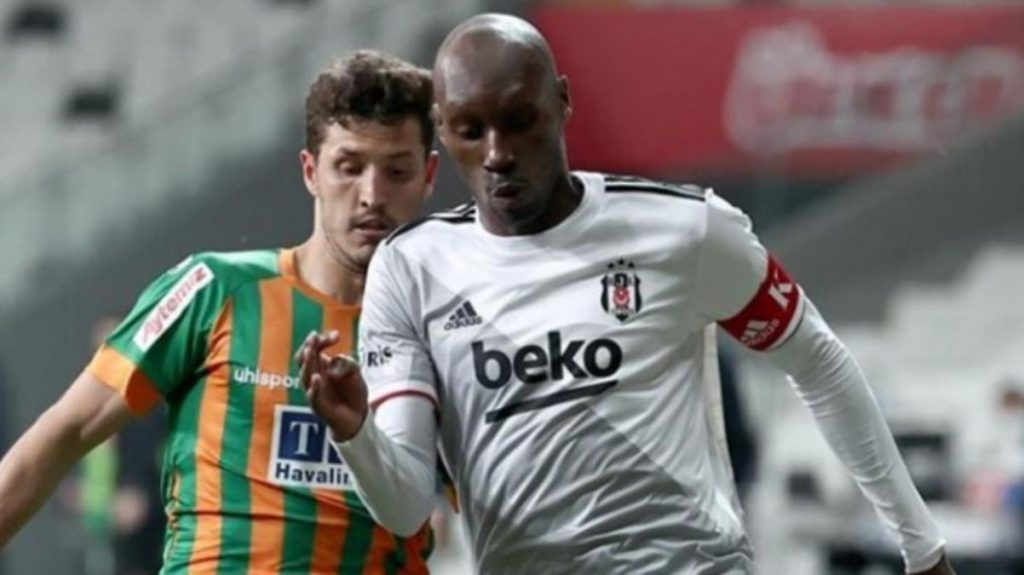 Alanyaspor S Star Salih Ucan There Are Black Clouds Over Us Mbsoccerevents