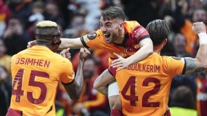 yunus-akgune-buyuk-onur-uefa-avrupa-liginde-sezonun-golu-secildi-1747936575448-300x169